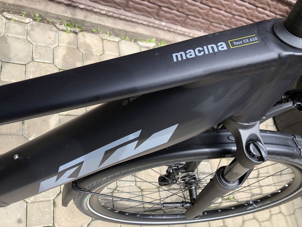 Електро велосипед KTM Macina Tour CX 610