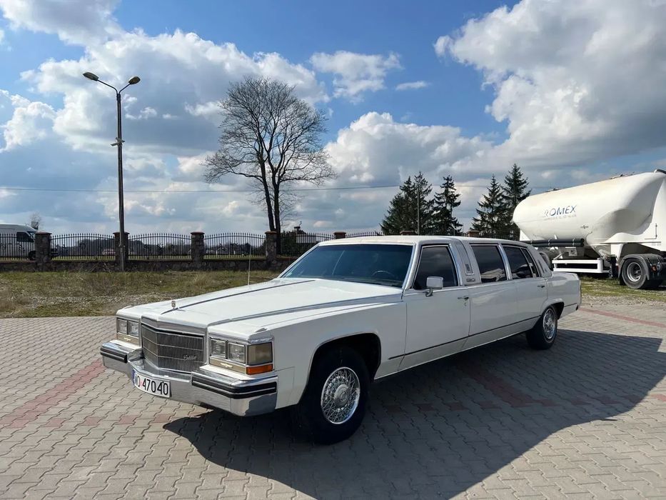 Cadillac  Cadillac limo