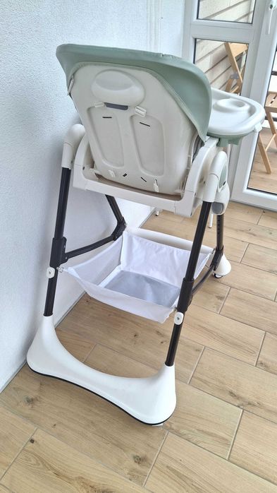 Стільчик для годування