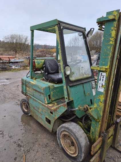 Wózek widłowy CLARK