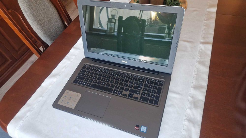 Laptop Dell Inspiron 15 5567 Win10 15,6'' 8GB i3-6006u SSD 256GB