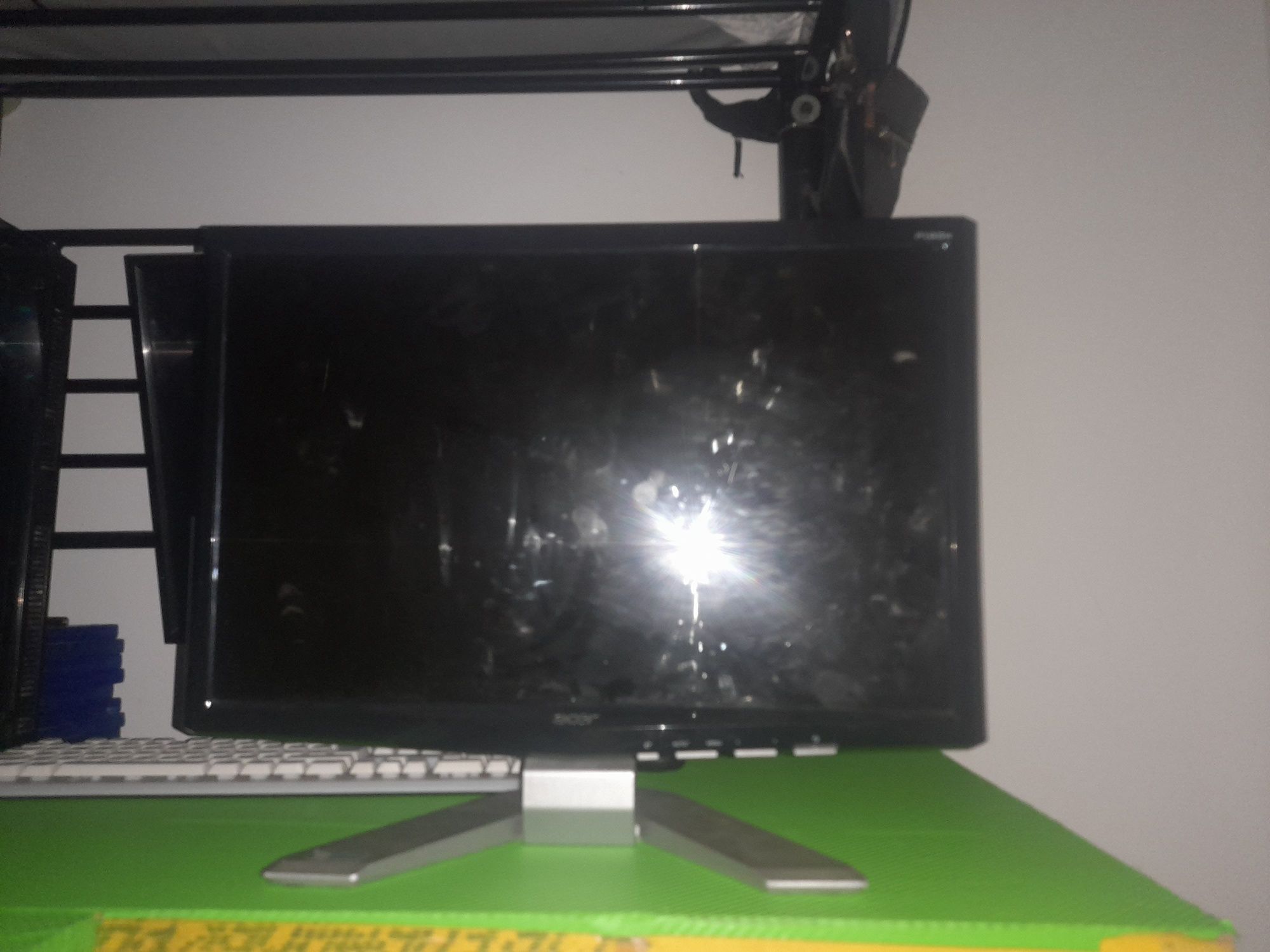 Monitor acer e bom estado