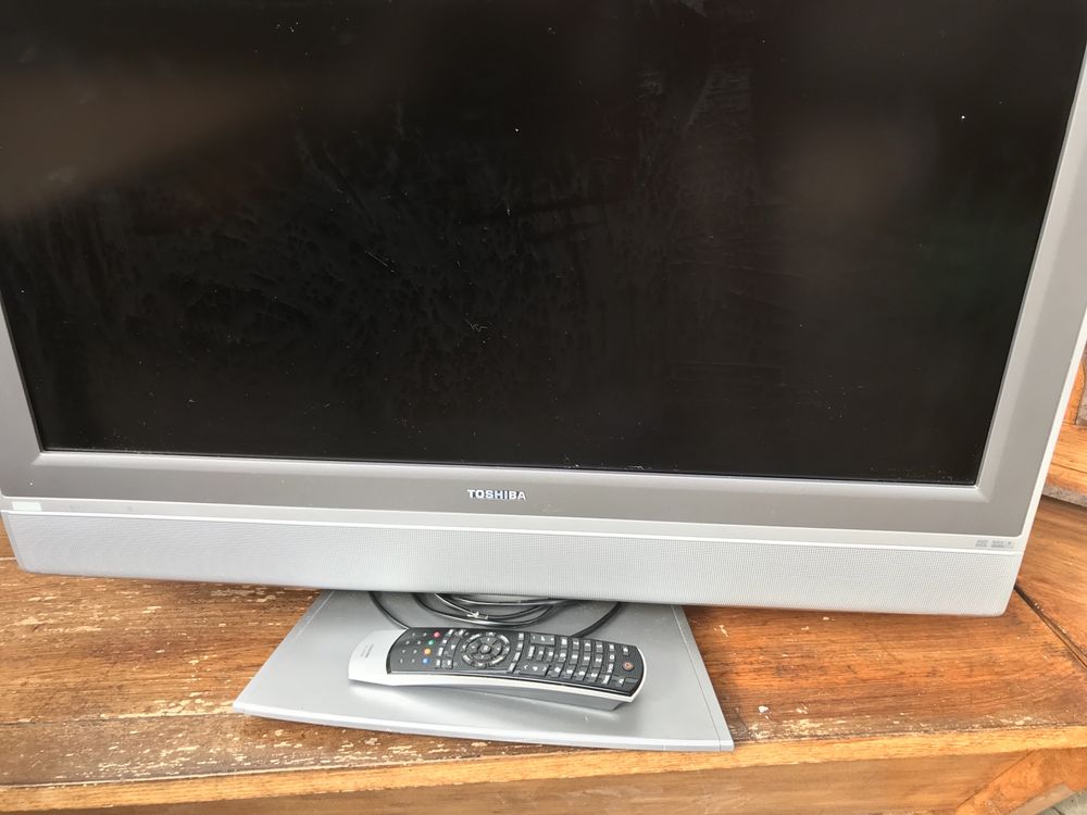 Sprzedam Telewizor Tv PHILIPS Flativ , toshiba 32WL56P