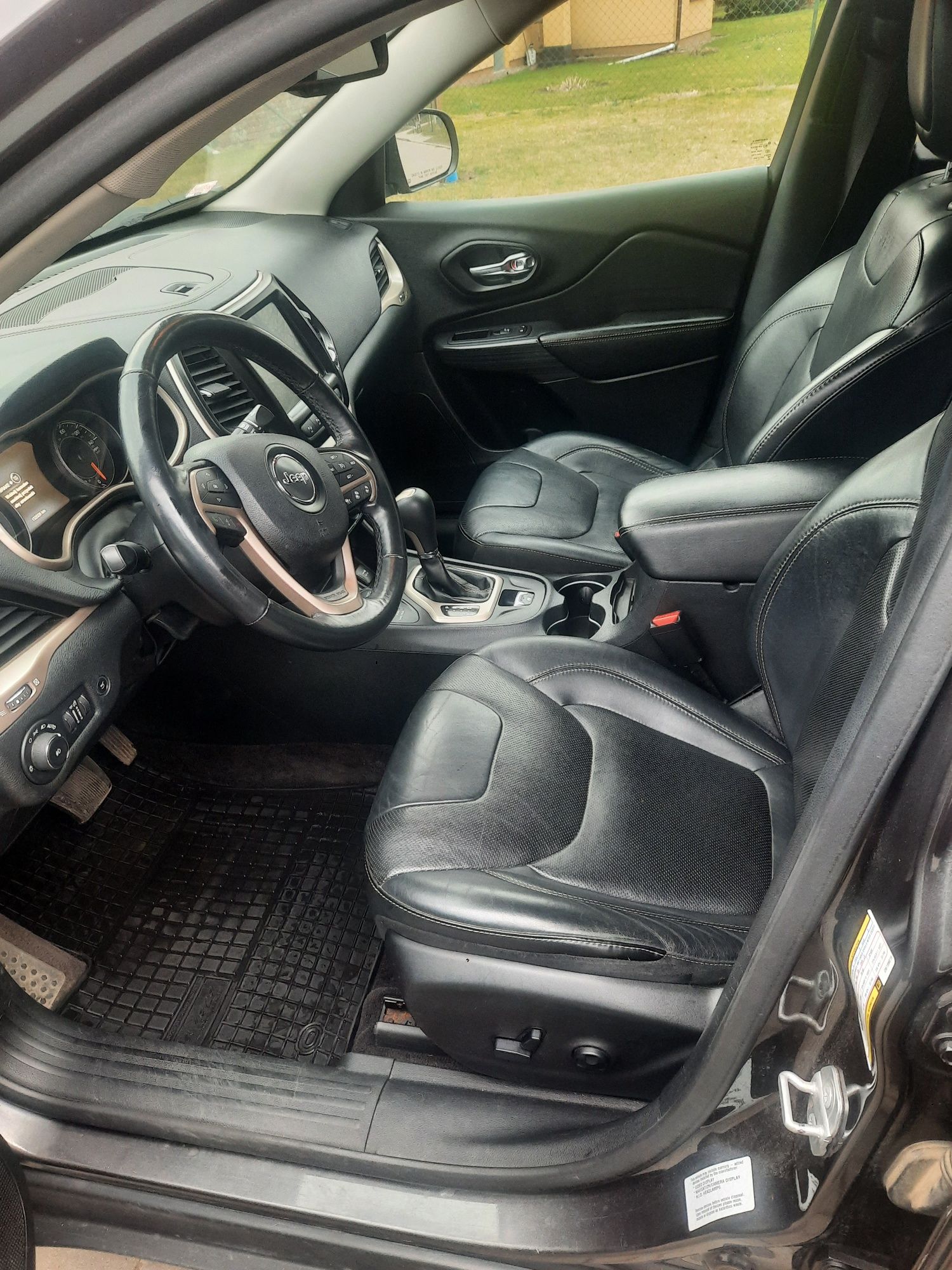 Jeep Cherokee KL Limited 3,2 gaz