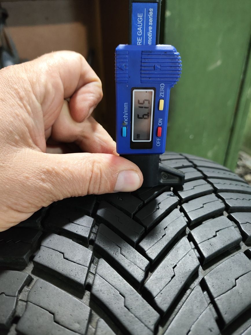 Шини резина літо 215/60 R16 Bridgestone Weather Control 22рік