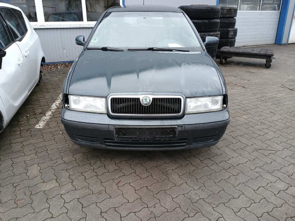 Приїхала Skoda Octavia Tour 1.9 дизель 81 кВт