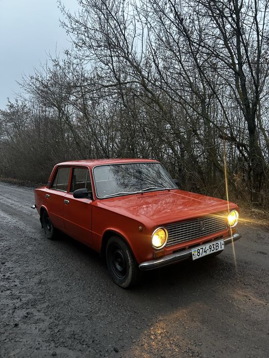 ВАЗ LADA 21011-1