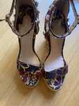Sandalia alta 41,