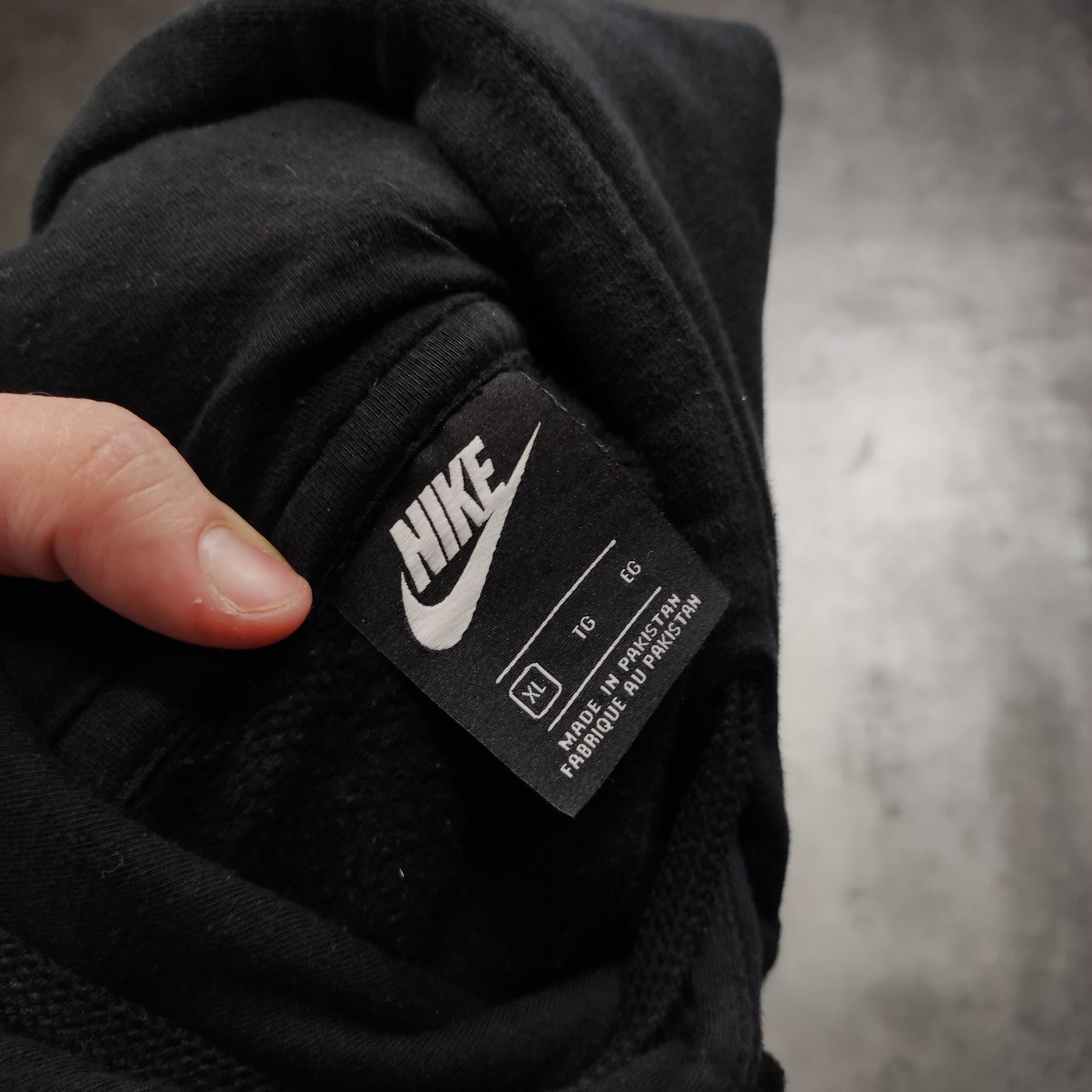 MĘSKA Bluza z Kapturem Hoodie Czarna Nike Bawełna Swoosh Klasyk Sport