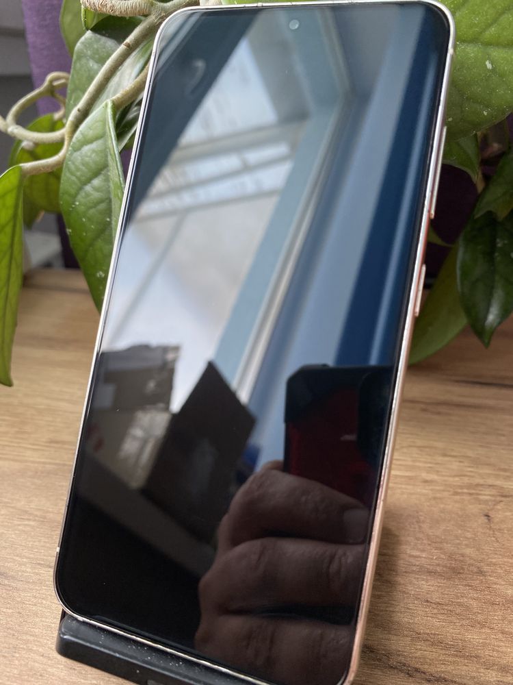 Samsung S23 8/256