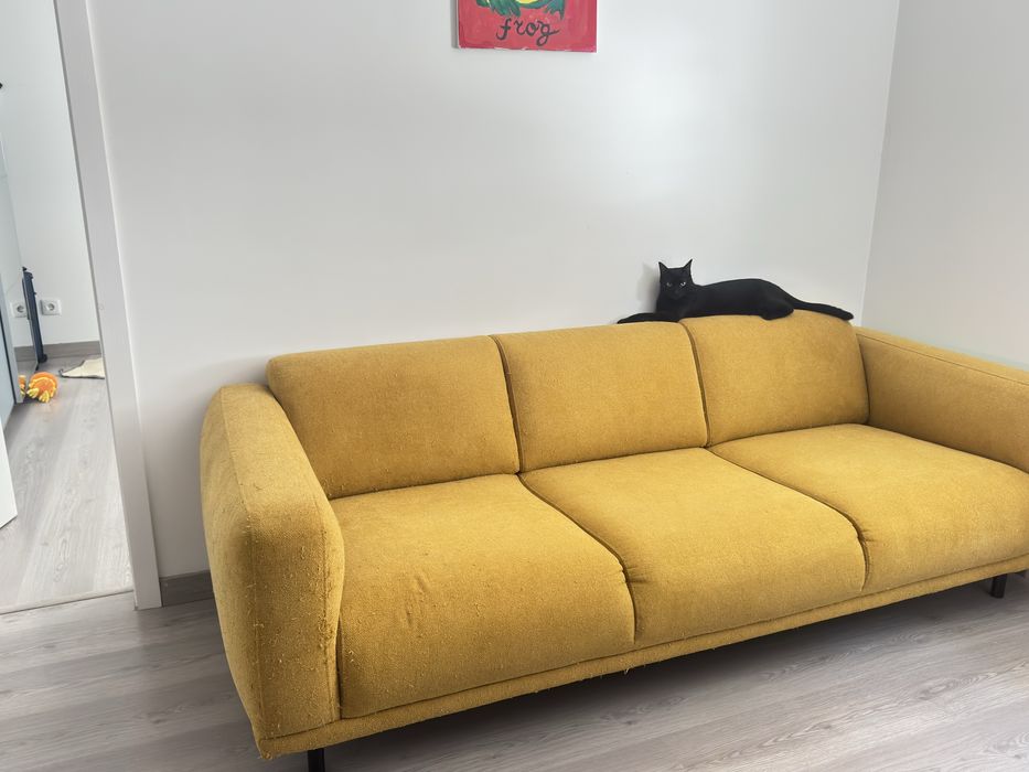 Sofá à venda – Modelo Brixen (Área Store)