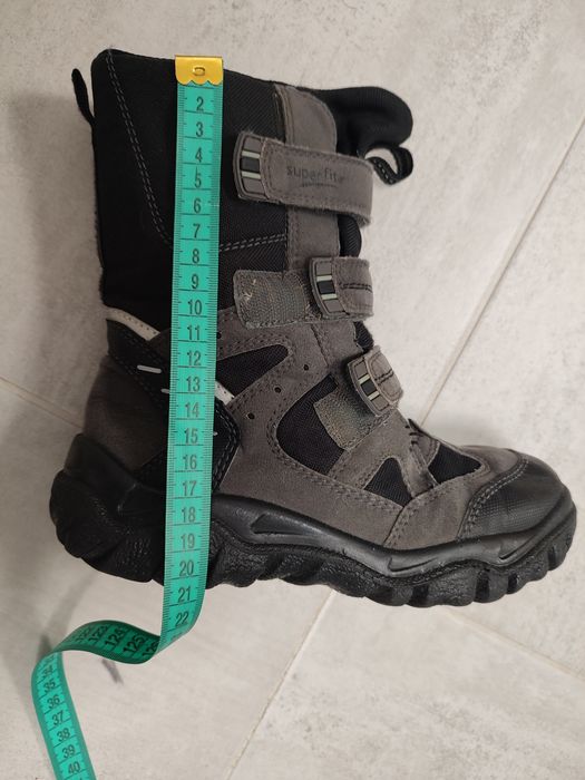Зимові ботинки для хлопчика superfit