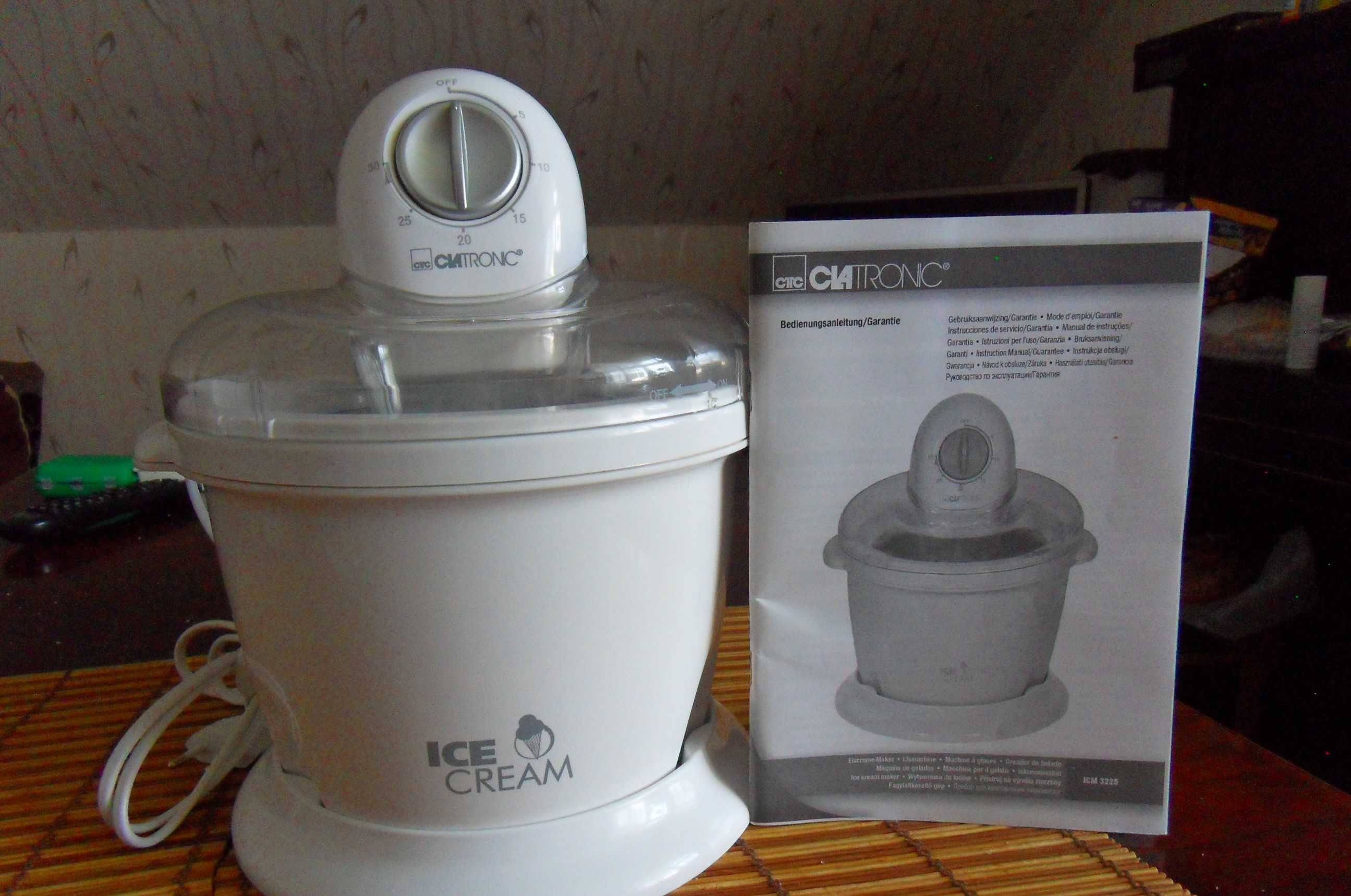 Urządzenie do robienia  LODÓW ClatronicC ICM 3225