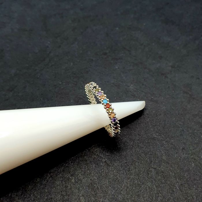 Obrączka srebrna 925 z kolorowymi cyrkoniami 1-rzędowa r.14