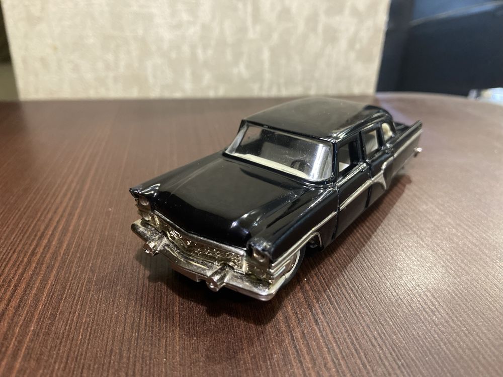 Модель Чайка 1:43 СССР