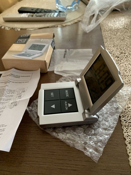 Składany zegarek wielofunkcyjny