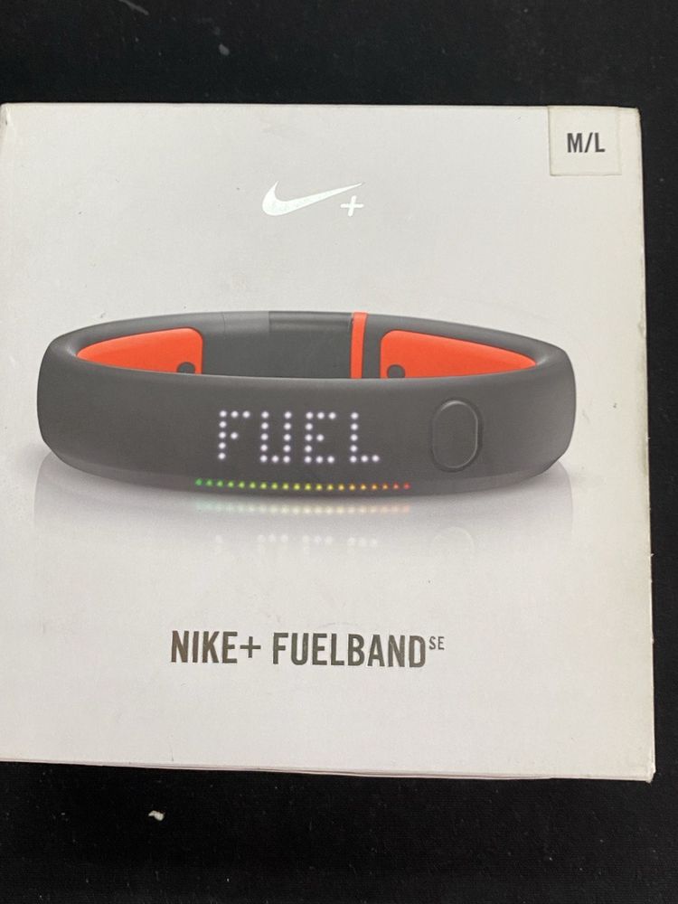 Nike+ Fuelband. Спортивный браслет
