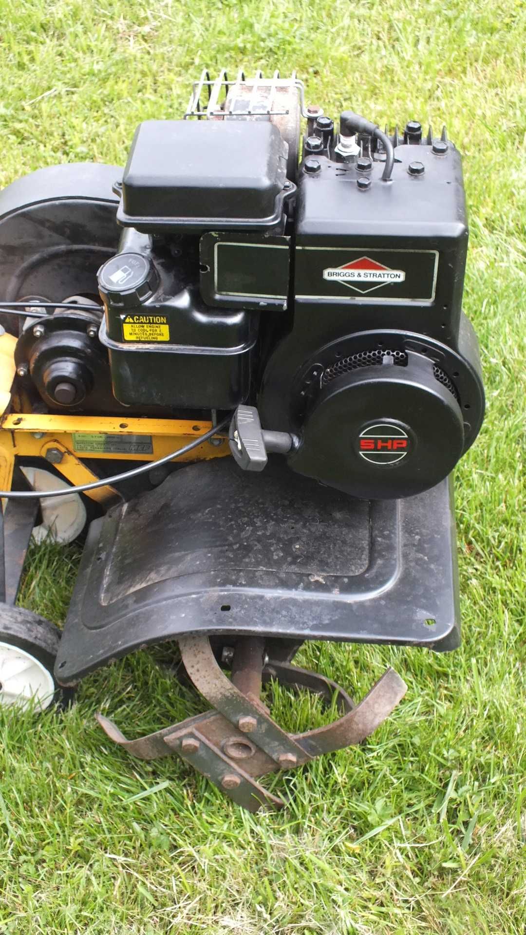 Glebogryzarka spalinowa Crickrt 5R, Briggs & Stratton 5 KM z rewersem