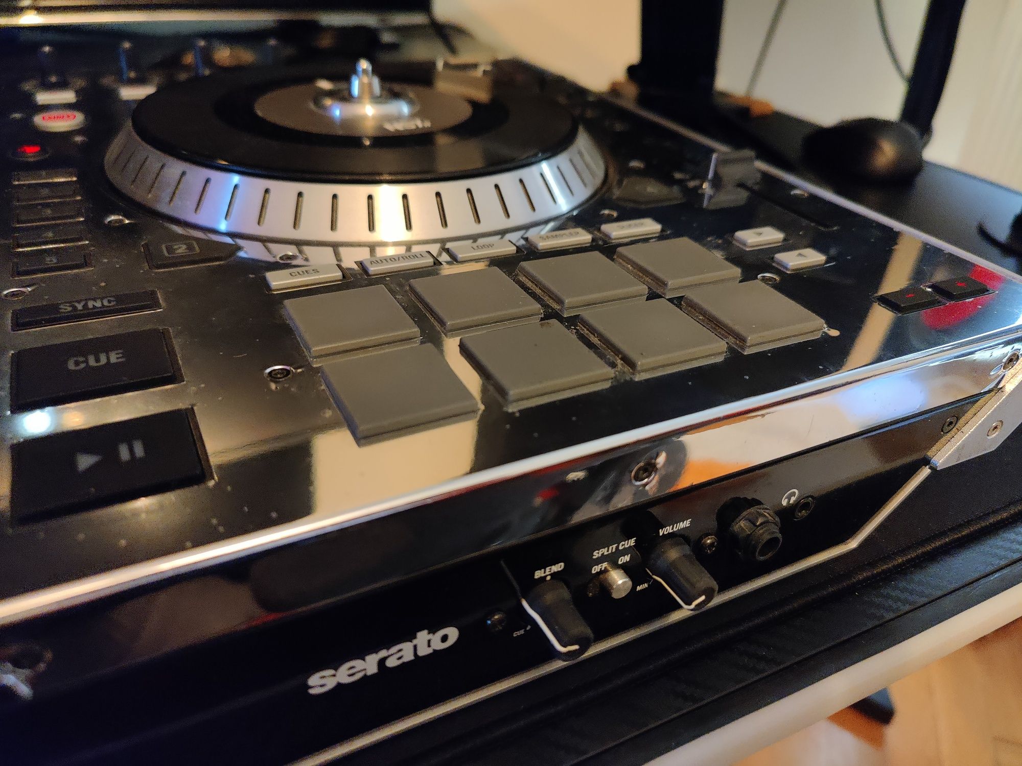 Mixer Numark ns7 II serato virtual dj