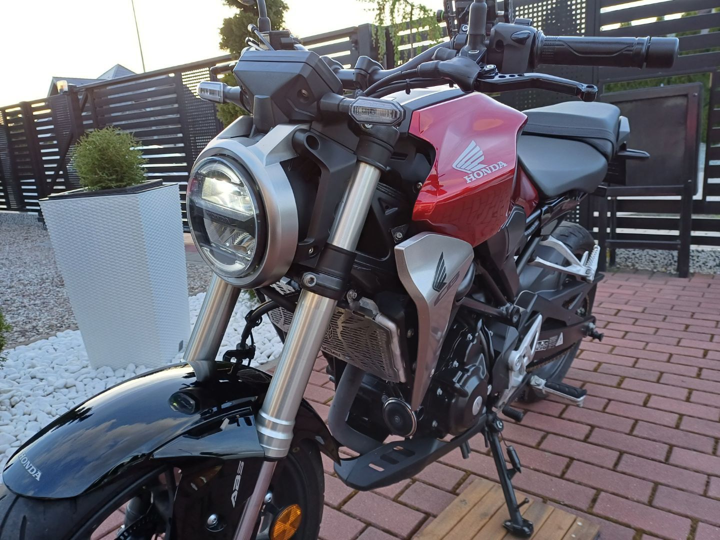 Honda CB300R/125