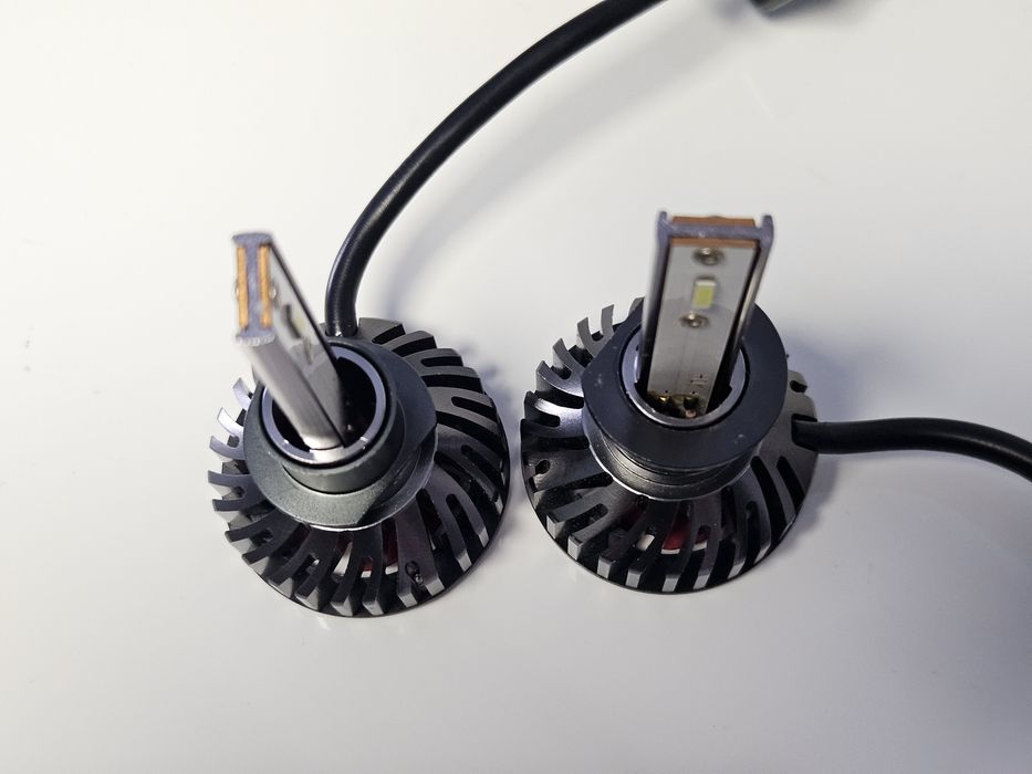 Lâmpadas LED H1 + H7