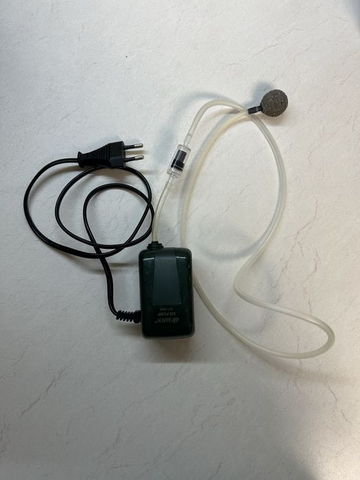 Продам б/у акваріум 30 літрів