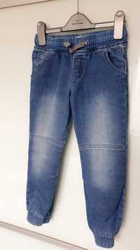 Spodnie jeansowe F&F r.5-6 lat