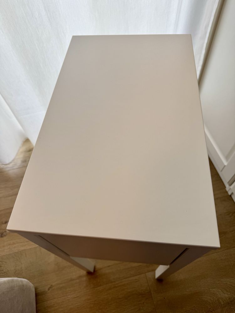 Ikea Nordli stoliki nocne