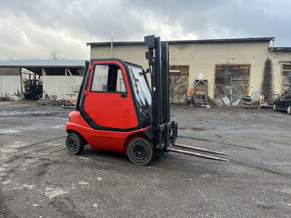 Вилочний навантажувач linde H20D