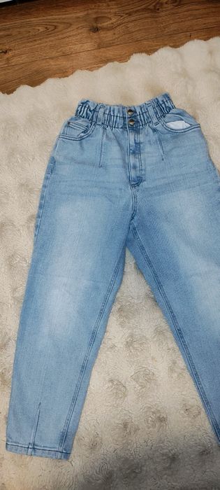 Jeansy Reserved r. 152