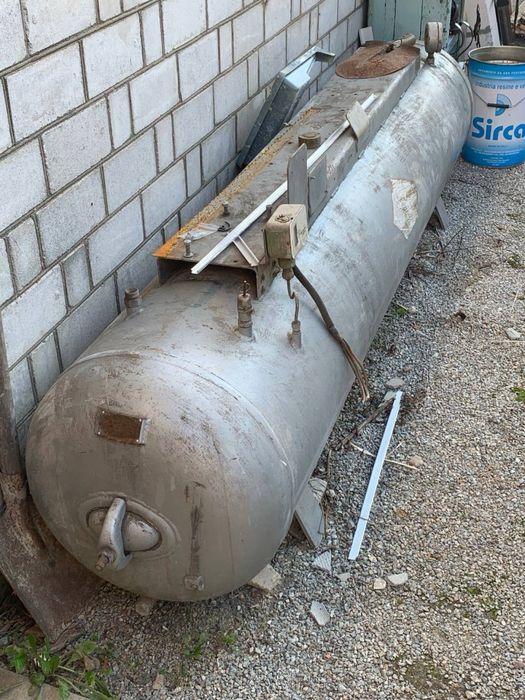 Розширювальний бак, ресивер