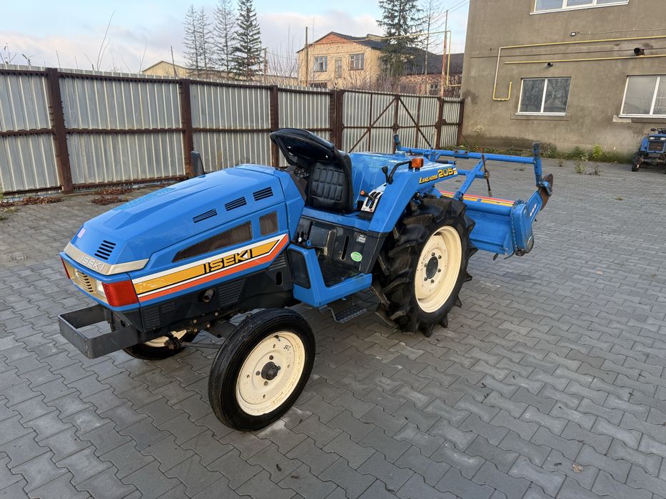 Японський трактор Iseki TU205 LandHope