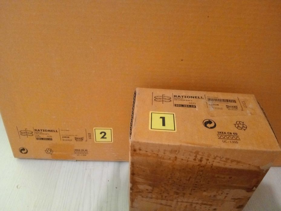 Prateleira rotativa de vidro do IKEA