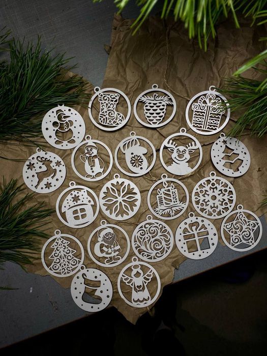 Набір дерев'яних ялинкових прикрас, іграшки на ялинку/сосну