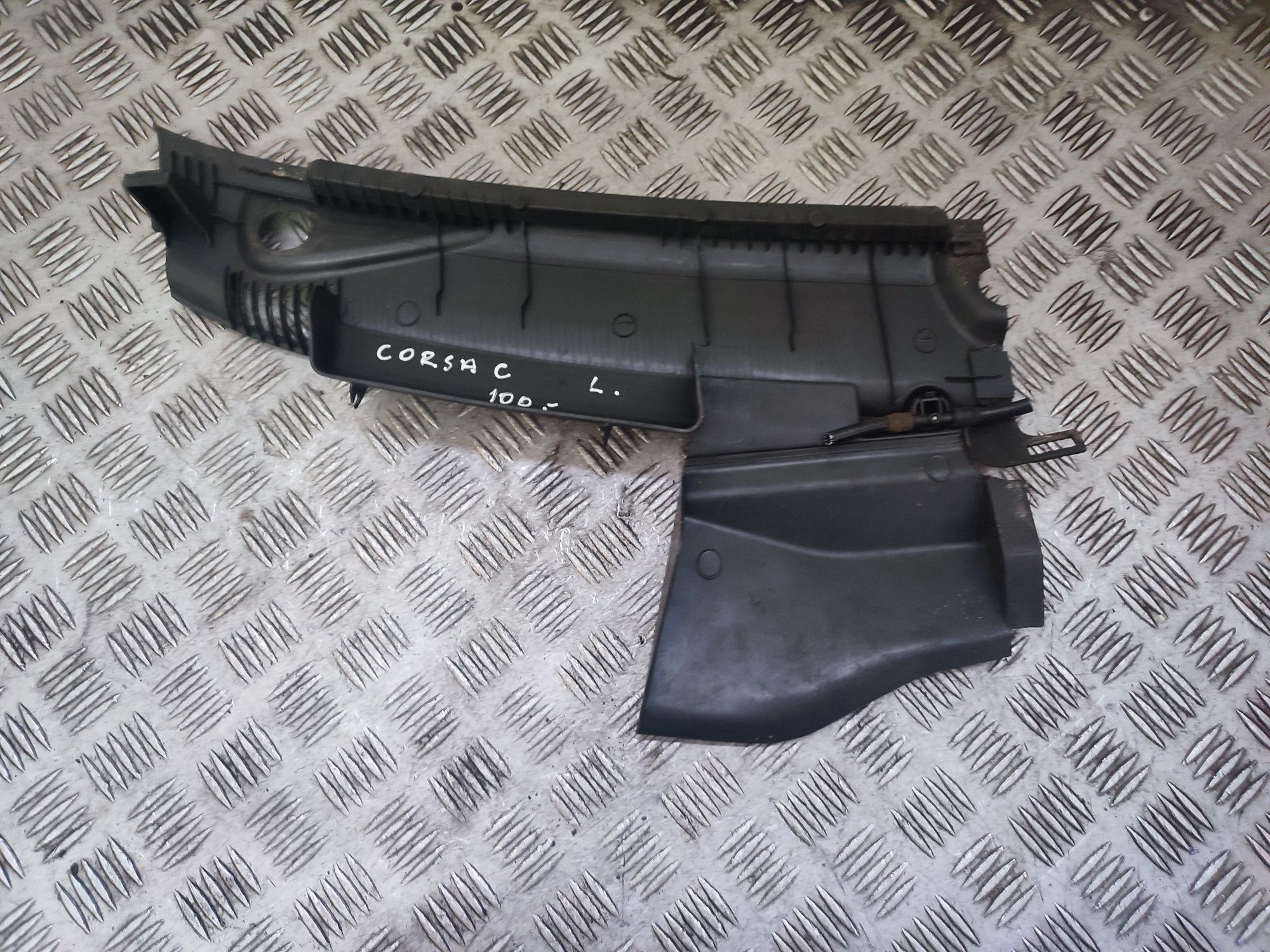Opel Corsa C podszybie lewe