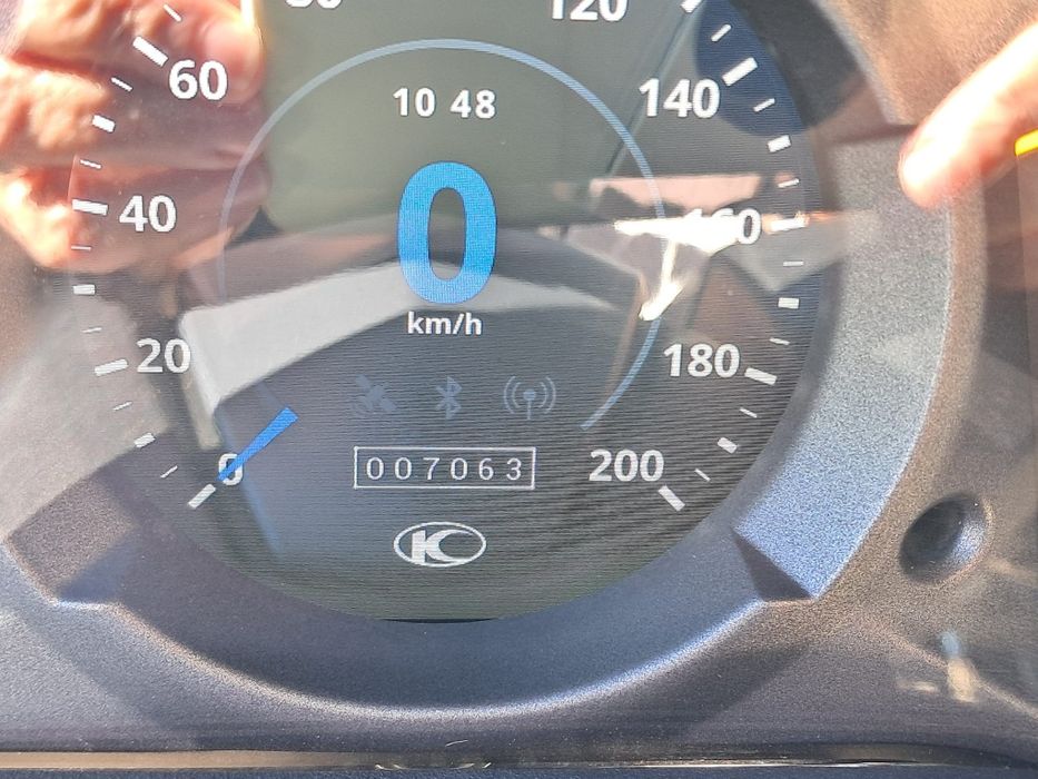 Kymco AK550cc Premium - maio 2023- Faro