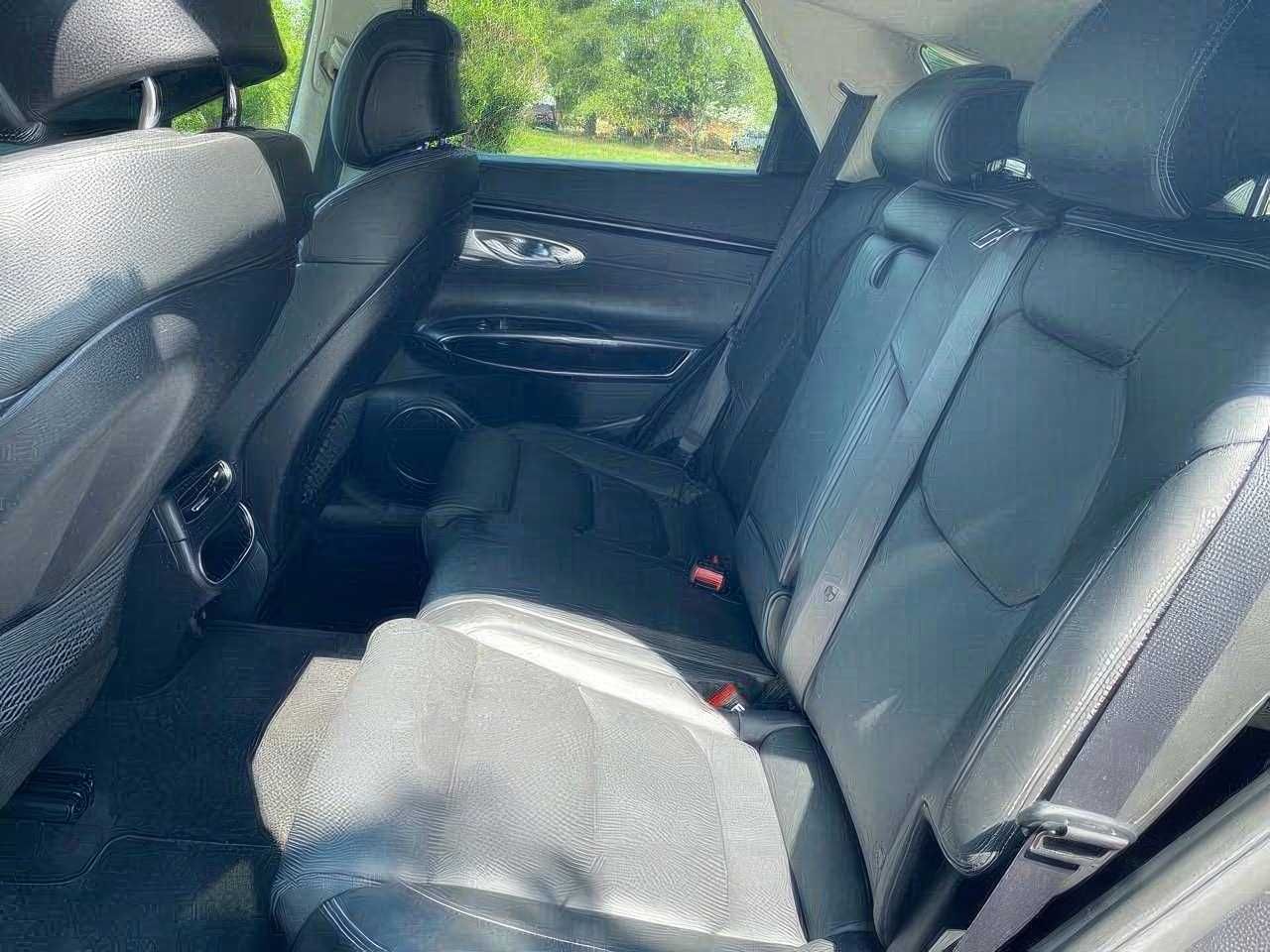 2022 Genesis GV70 2.5T Standard