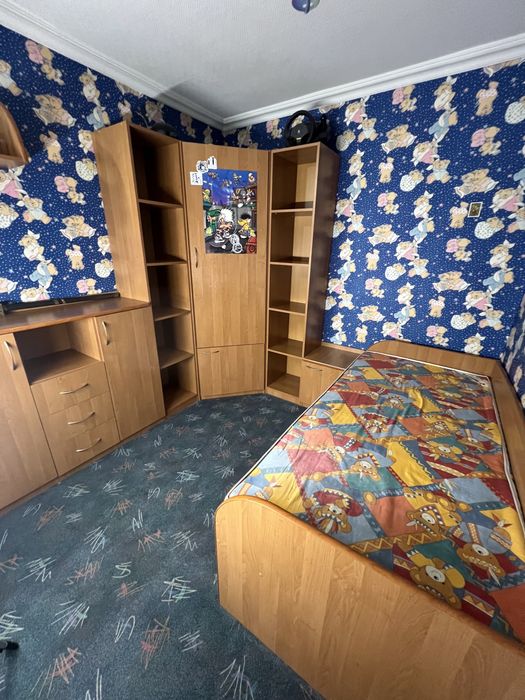 Продам дитячу кімнату (комплект меблів) ліжко шкаф  комод