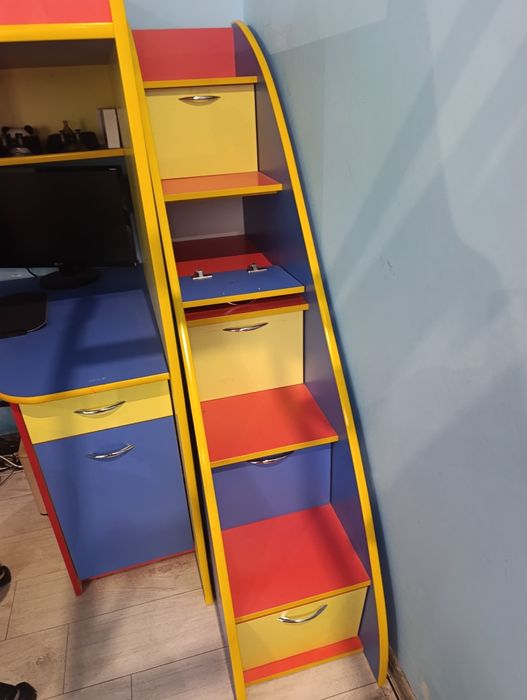 Ліжко для підлітка