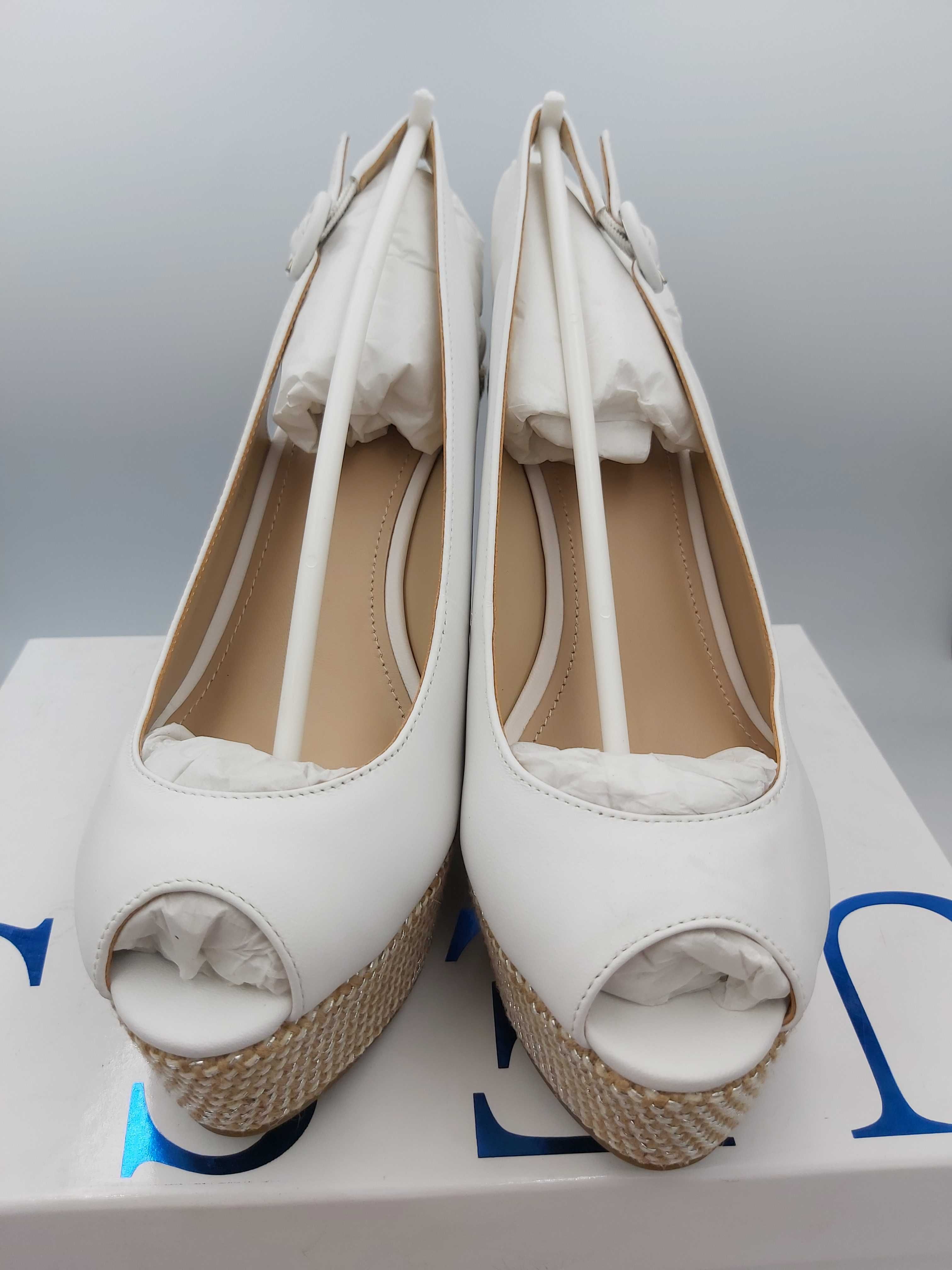 NOWE espadryle GUESS koturna białe sandały rozmiar 38