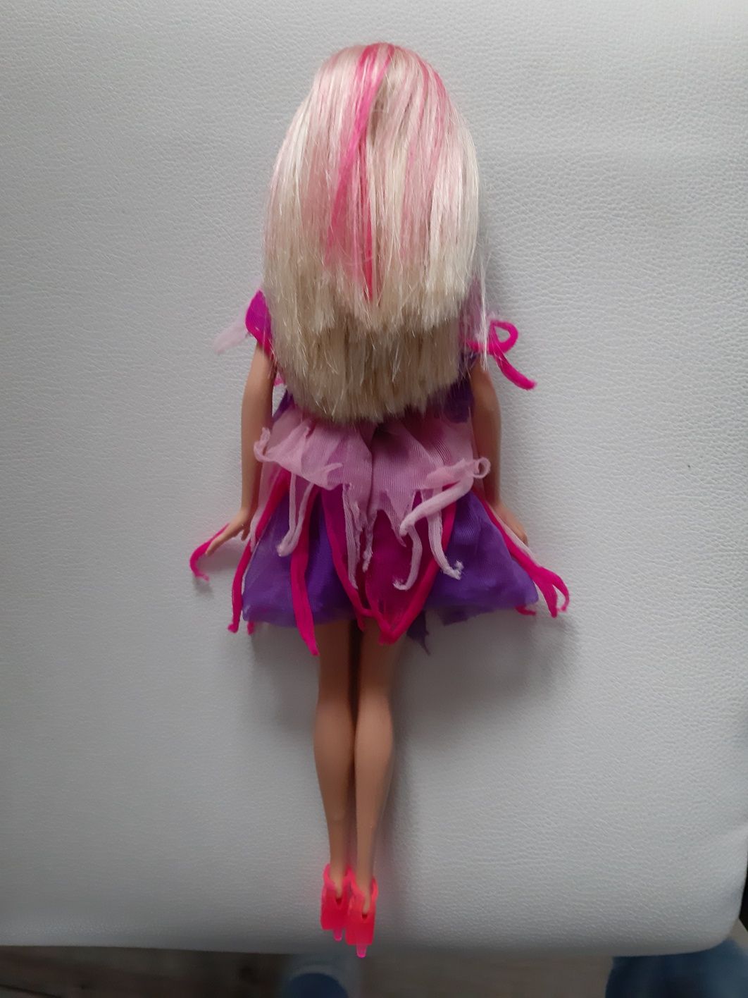 Lalka barbie mattel różowe włosy