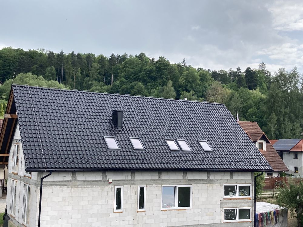 Okna dachowe Fakro .  Velux .  montaż sprzedaż