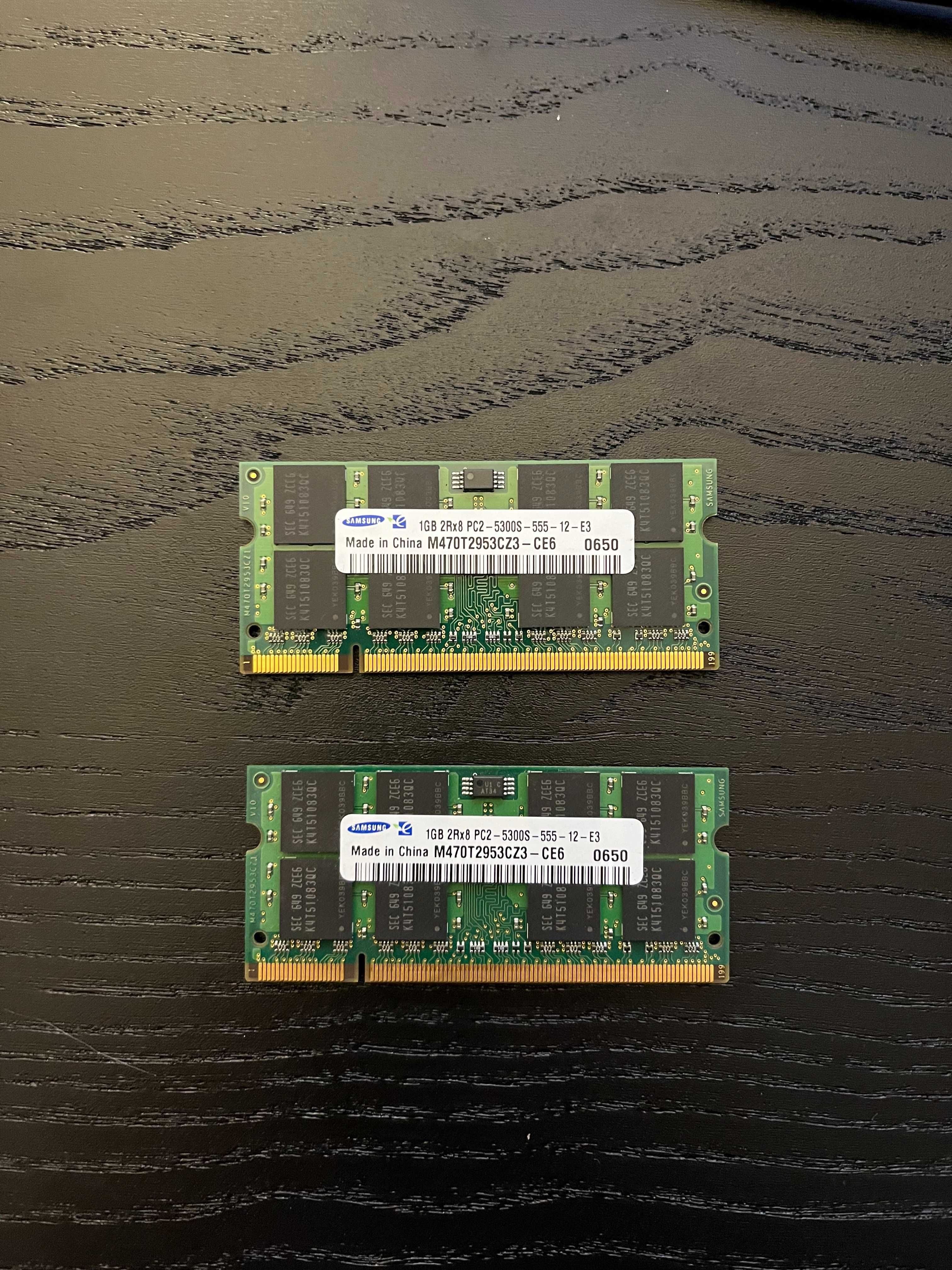 Memória RAM SAMSUNG 2 x 1GB 2Rx8 PC2-5300S-555-12-E3