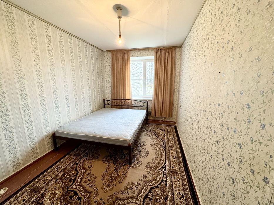 Продам 2 к. квартиру. Цегла. Ближній Намив