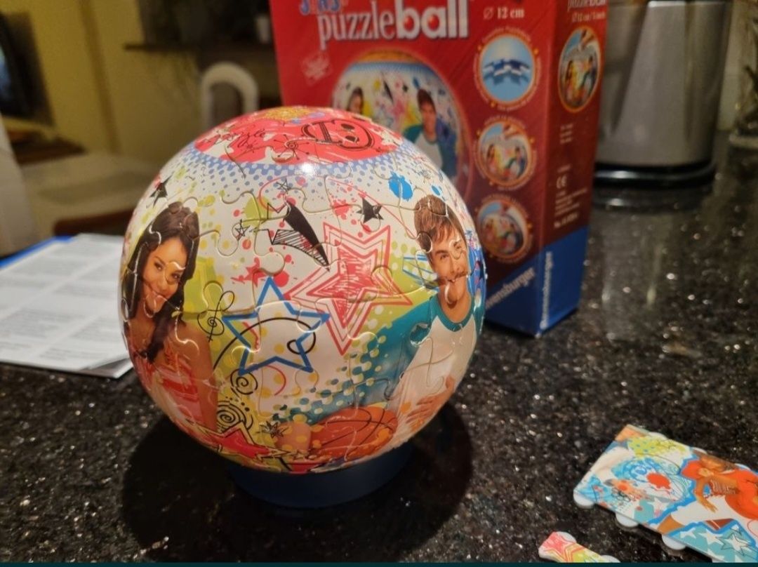 Puzzle ball kula puzle High School Musical 2 96 elementów Raven