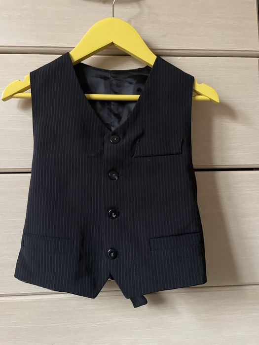 Жилетка классичекая 6 лет