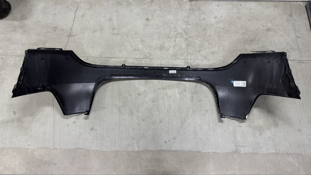 Задній бампер Tesla Model Y 2023 2024 без парктроніків