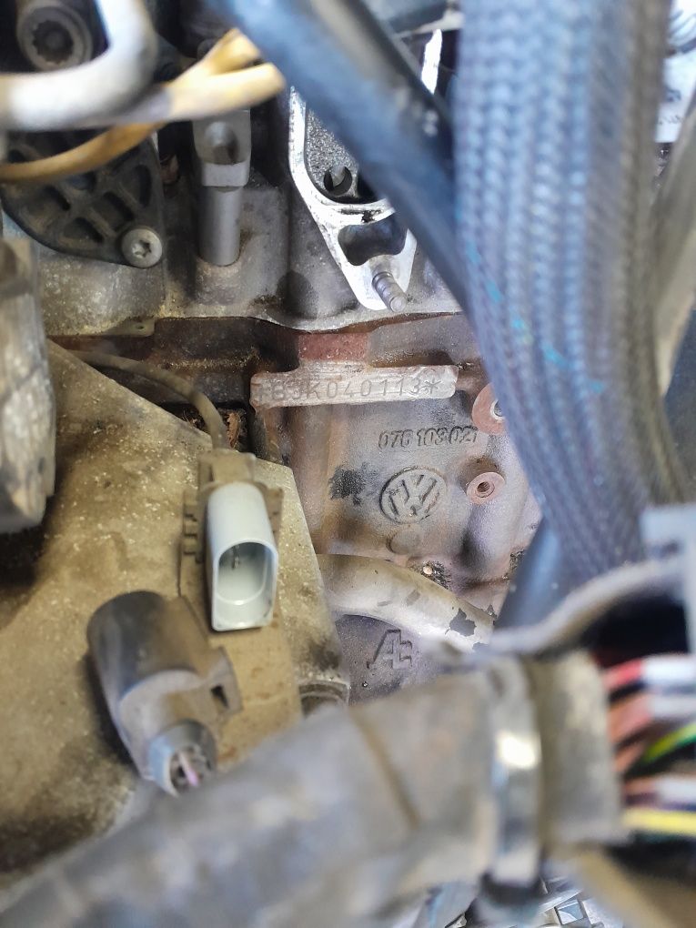 2,5tdi BJK Volkswagen Crafter двигун по болтах в розбір