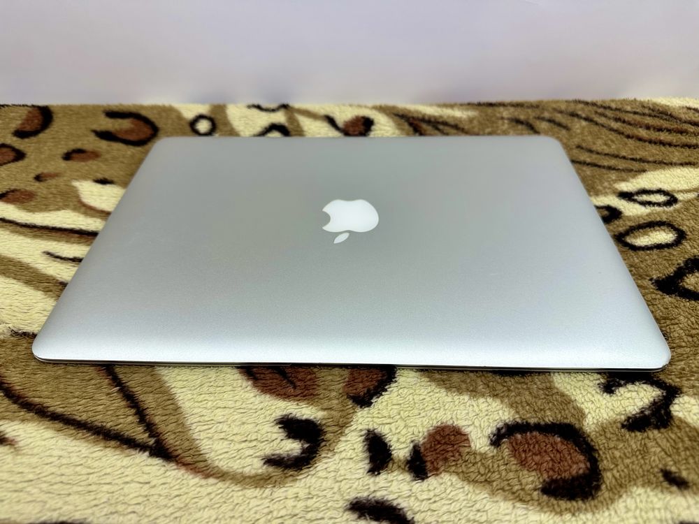 Отличный Macbook Air 13” 2017 A1466 i5 1,8ггц 8gb SSD 128gb Monterey