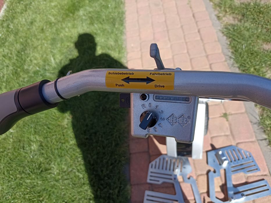 Napęd elektryczny do wózka inwalidzkiego